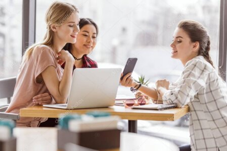 Réseau de professionnels reliés par des connexions