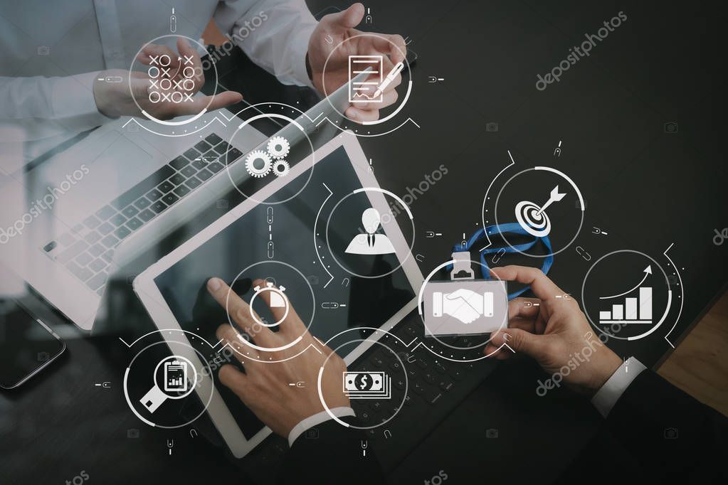 Schémas de processus affichés en atelier de travail