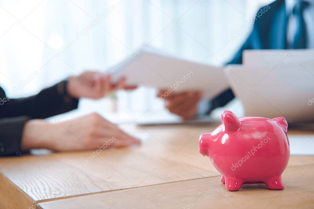 Équipe projet dans le secteur bancaire